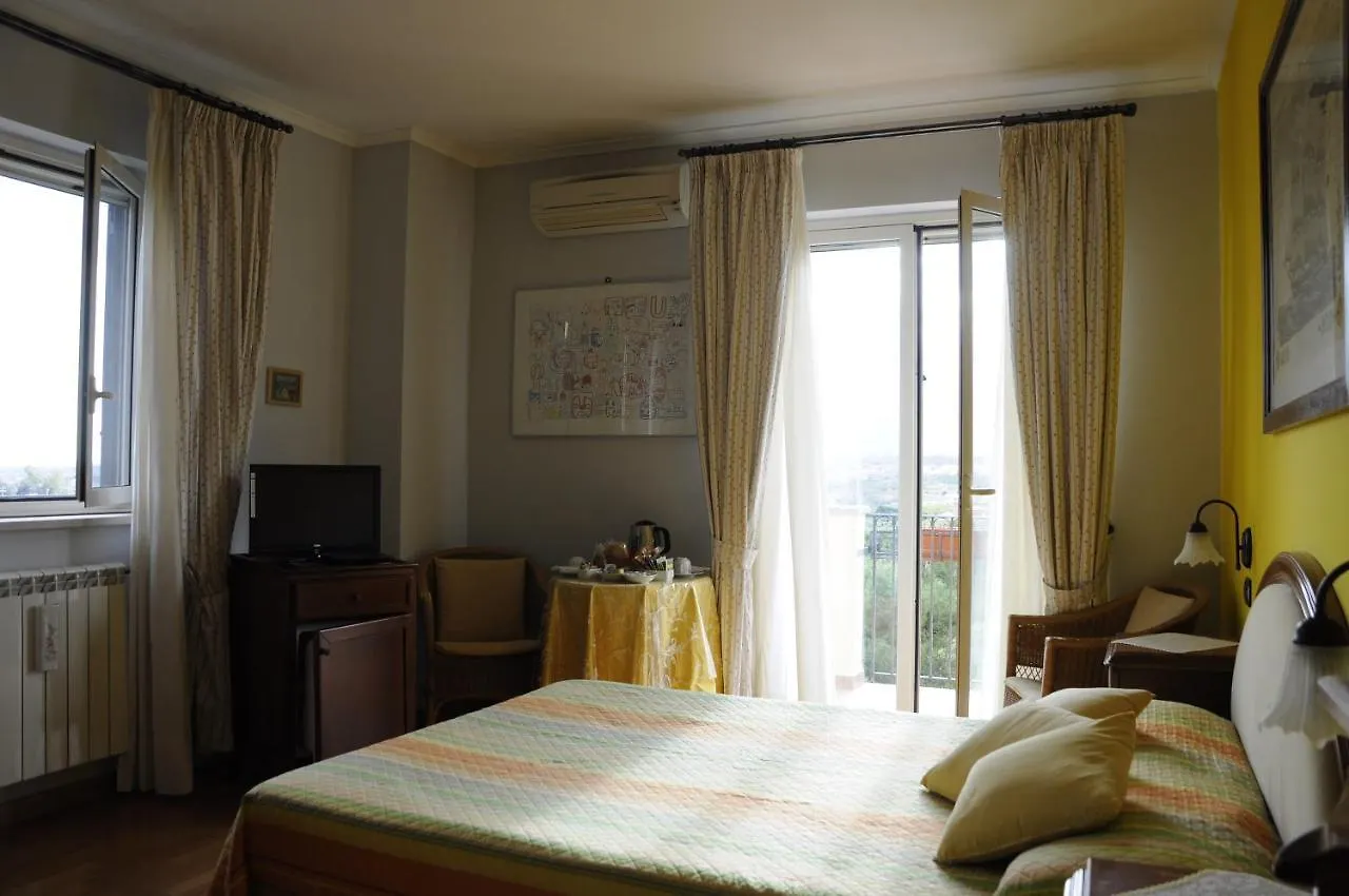 Bed and Breakfast Villino Lenci Trappitello Bed & Breakfast