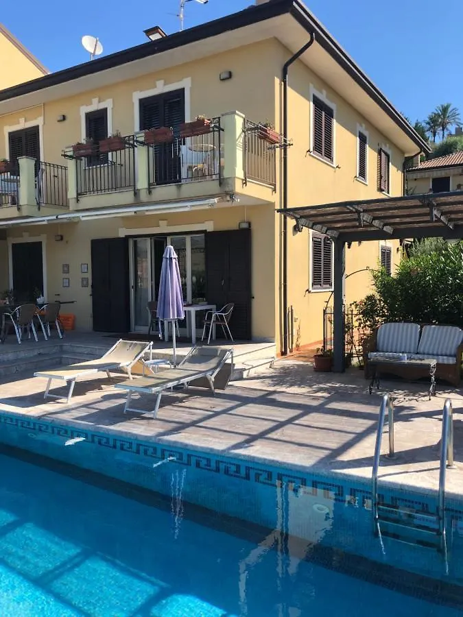 Bed and Breakfast Villino Lenci Trappitello 0*,