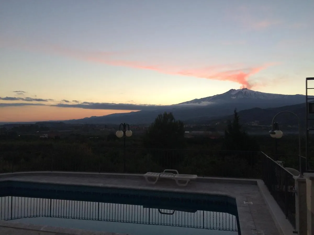 Bed and Breakfast Villino Lenci Trappitello Bed & Breakfast
